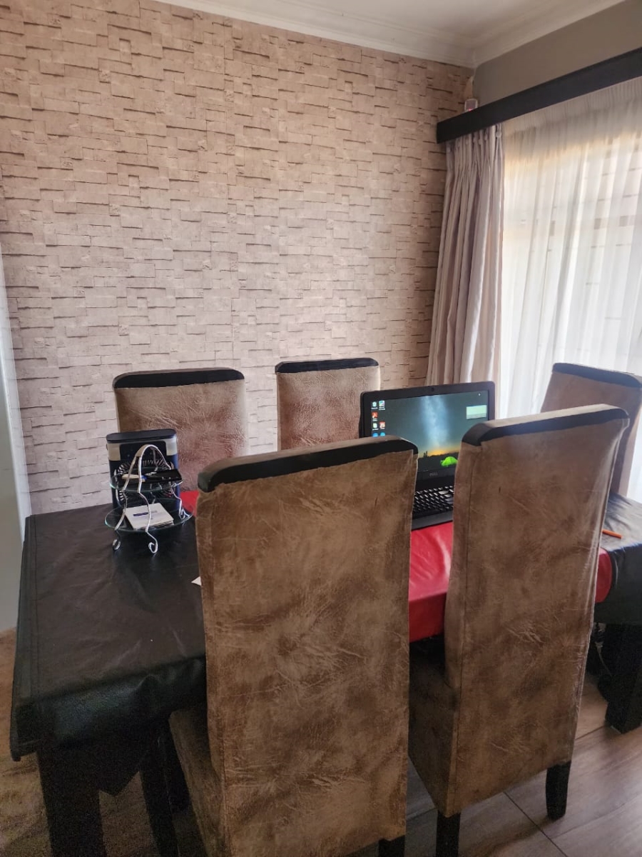 3 Bedroom Property for Sale in Manzil Park North West